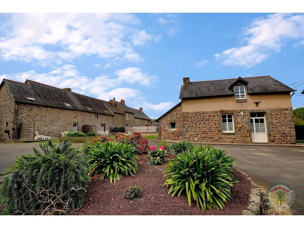Holiday home in Québriac from £47 per night