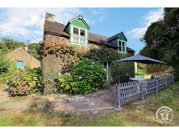 Holiday home in Mesnil-Roc'h from £55 per night