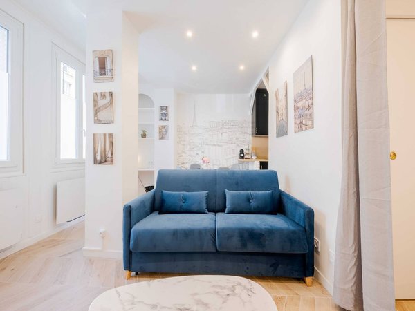Holiday apartment in Hauts-de-Seine from £225 per night