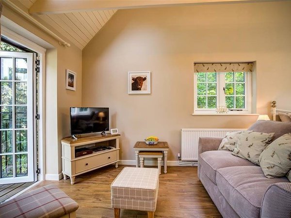 Holiday home in Burford from £97 per night