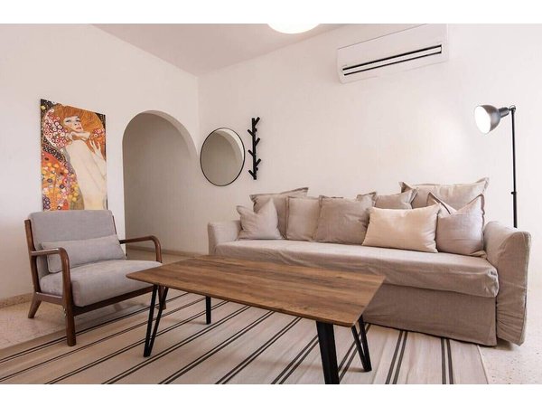 Holiday apartment in Paphos from £80 per night