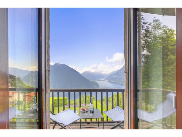Holiday home in Lugano from £167 per night