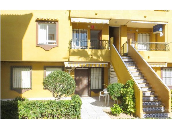 Holiday apartment in Torrevieja from £22 per night