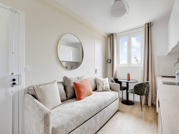 Holiday apartment in Val-de-Marne from £117 per night