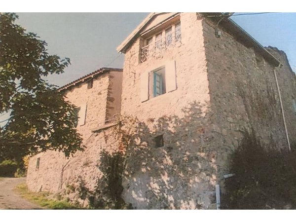 Holiday home in Ardèche from £33 per night