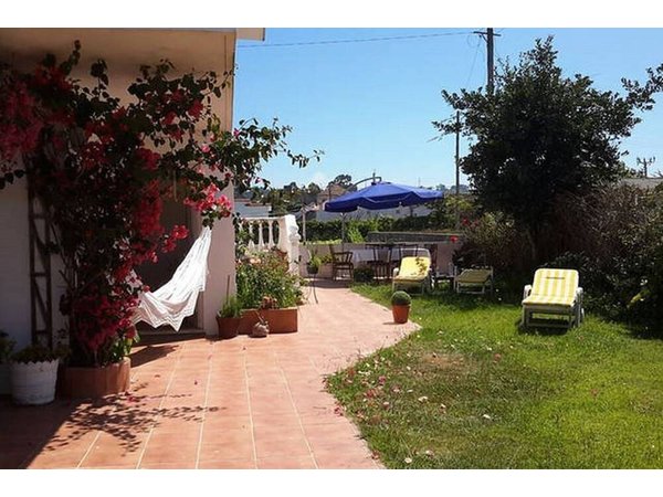 Holiday home in Esmoriz from £81 per night
