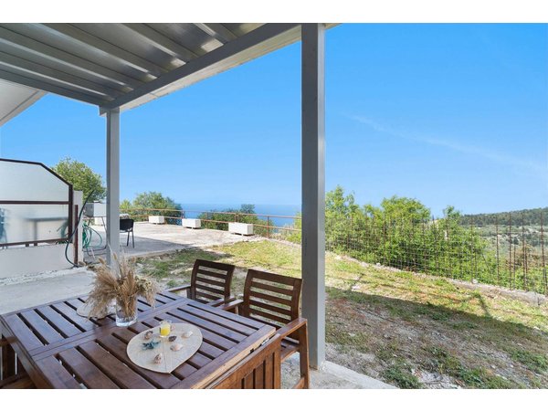 Holiday home in Lefkada from £47 per night