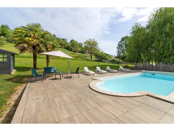 Holiday home in Lot from £54 per night