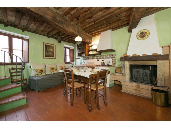 Holiday home in Chianni from £58 per night
