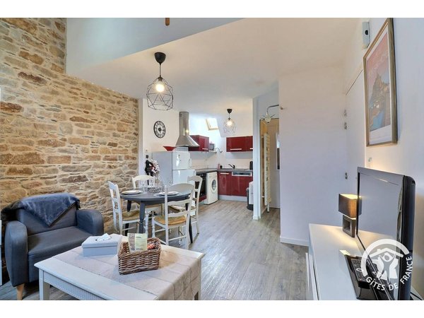 Holiday home in Ille-et-Vilaine from £53 per night