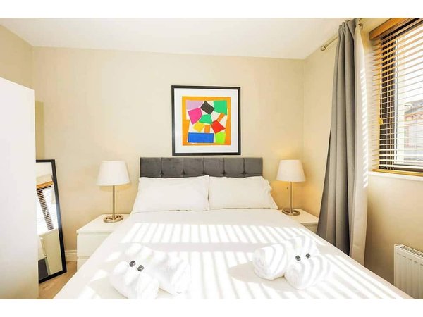 Holiday apartment in Belfast from £86 per night