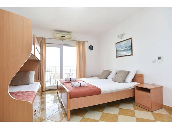 Holiday apartment in Tivat from £91 per night