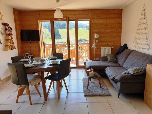 Holiday apartment in Les Gets from £192 per night