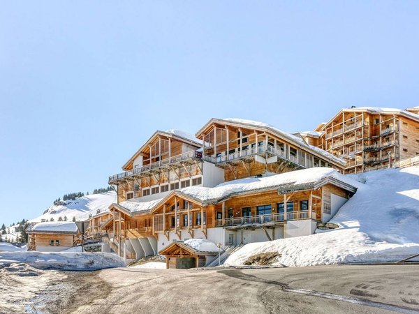 Holiday apartment in Rhone-Alps from £182 per night