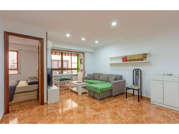 Holiday apartment in Santa Pola from £24 per night