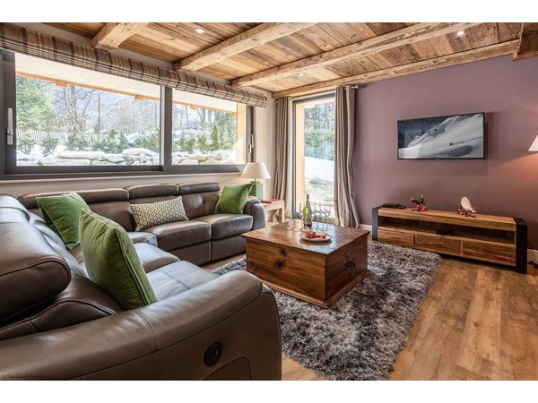 Holiday apartment in Rhone-Alps from £528 per night