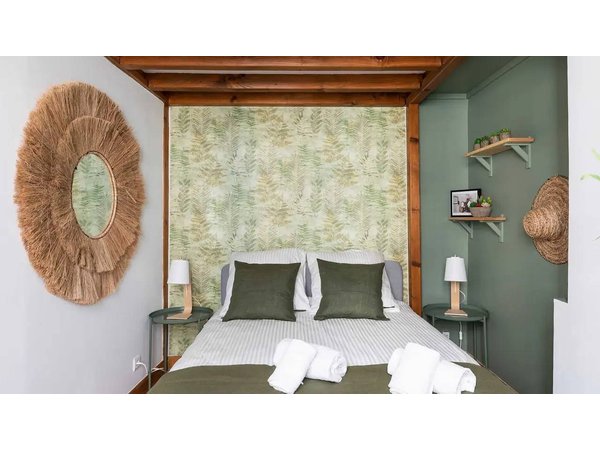 Holiday apartment in Lyon from £188 per night