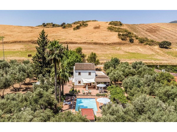 Holiday home in Algodonales from £98 per night