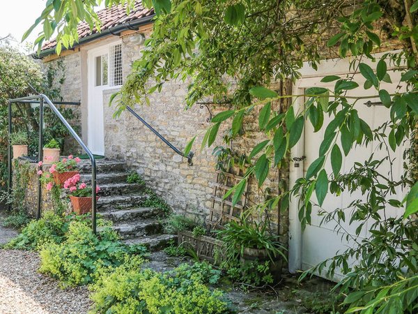Holiday home in Pilton from £52 per night
