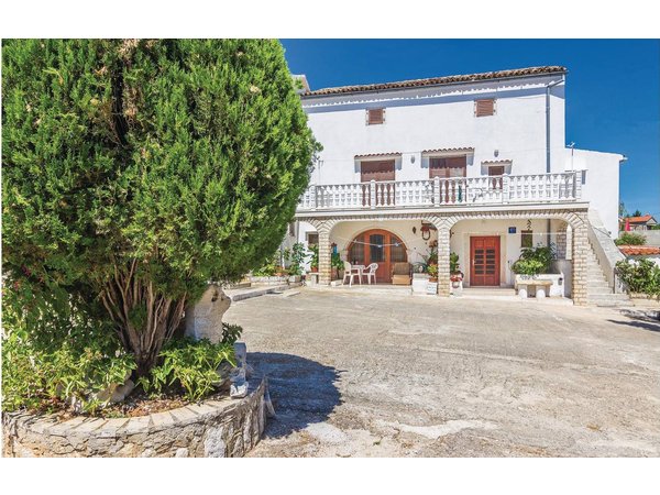 Holiday apartment in Musalez from £31 per night