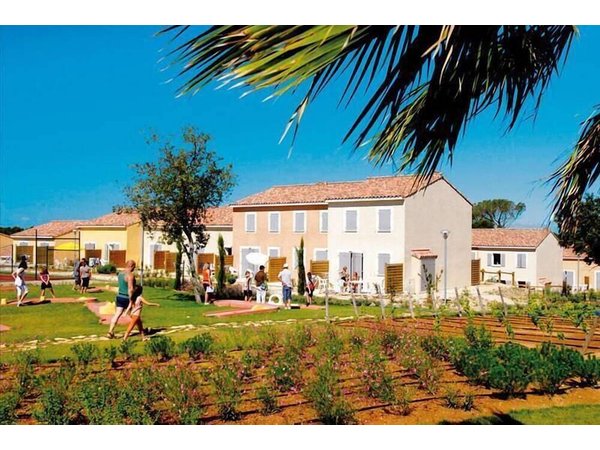 Holiday home in Gard from £52 per night