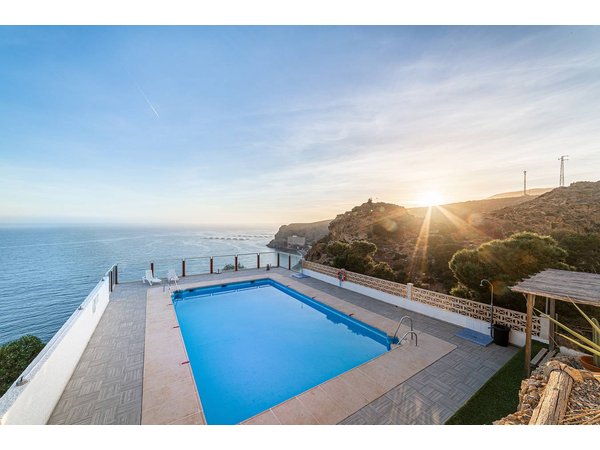 Holiday apartment in Almería from £40 per night