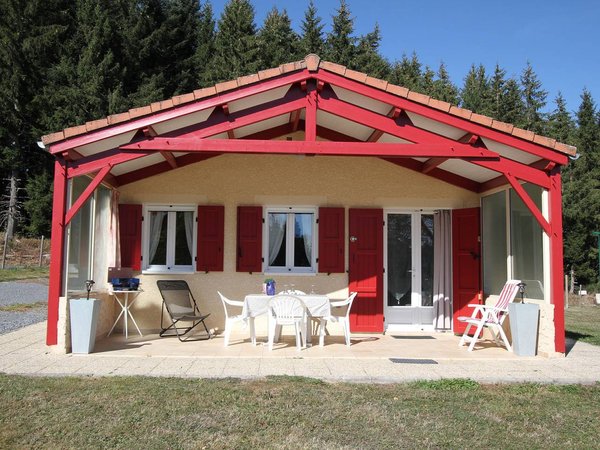 Holiday home in Monlet from £38 per night