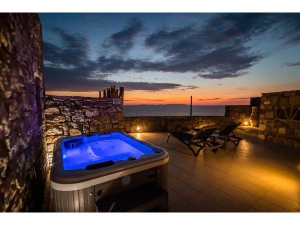 Holiday apartment in Mykonos from £122 per night