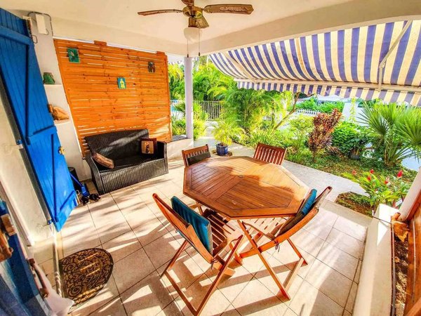 Holiday apartment in Le Gosier from £68 per night