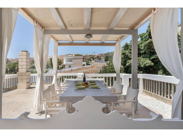 Holiday apartment in Milos from £171 per night