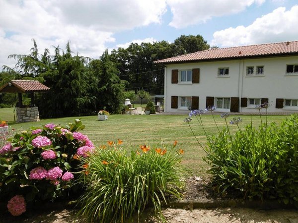Holiday home in Landes from £54 per night