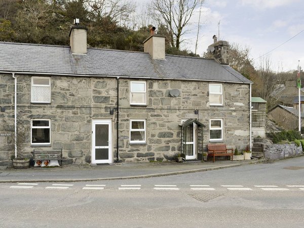 Holiday home in Gwynedd from £53 per night