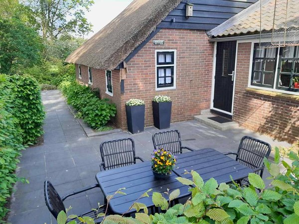 Holiday apartment in Giethoorn from £89 per night