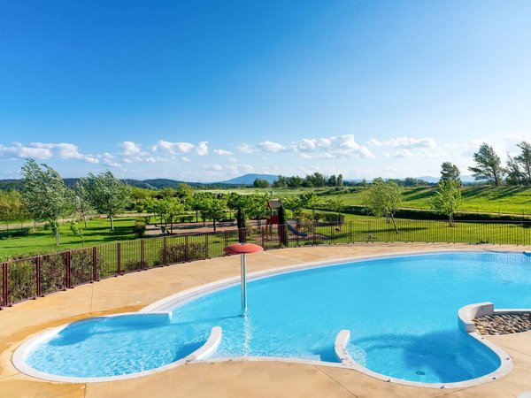 Holiday home in Aude from £38 per night