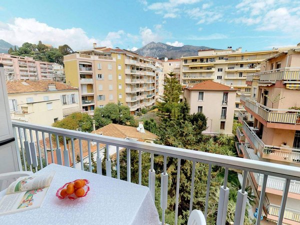 Holiday apartment in Menton from £52 per night