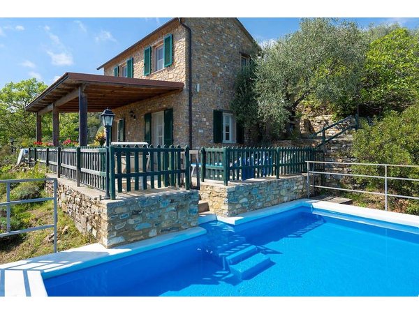 Holiday home in Pietrabruna from £112 per night