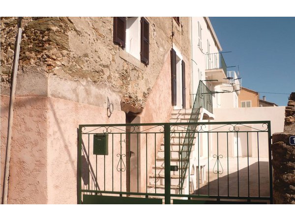 Holiday apartment in Cap Corse from £48 per night