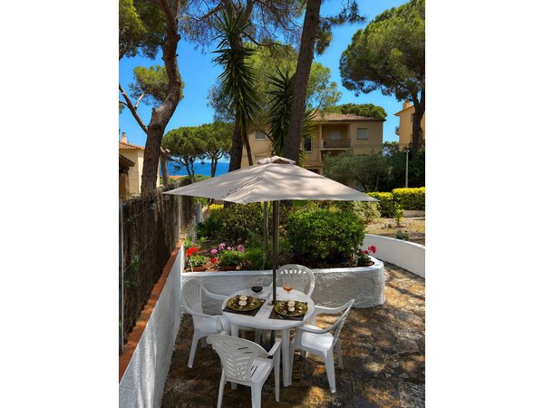 Holiday home in Pals from £56 per night