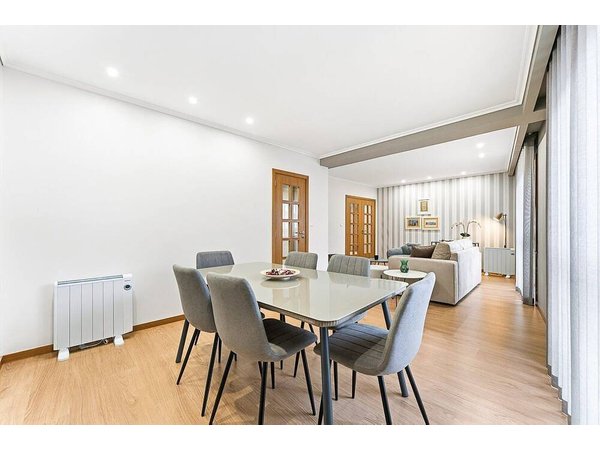 Holiday apartment in Douro Litoral from £133 per night