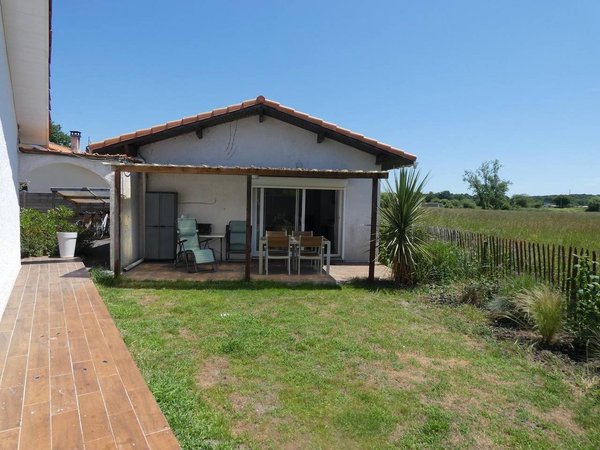 Holiday home in Landes from £53 per night