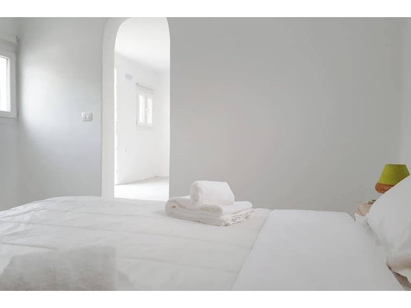 Holiday home in Cyclades from £62 per night