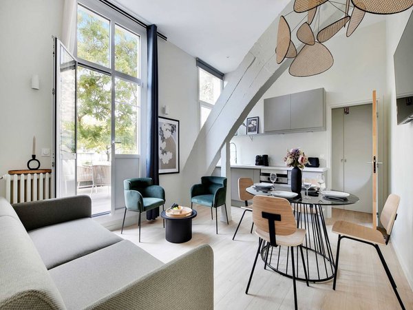 Holiday apartment in Paris from £230 per night