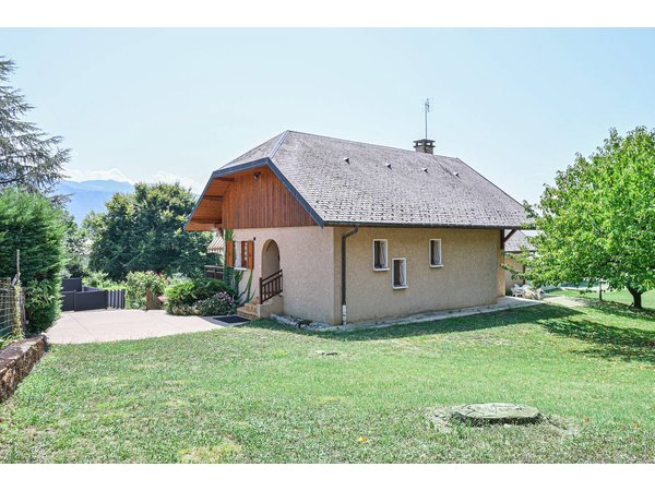 Holiday home in Savoie from £58 per night