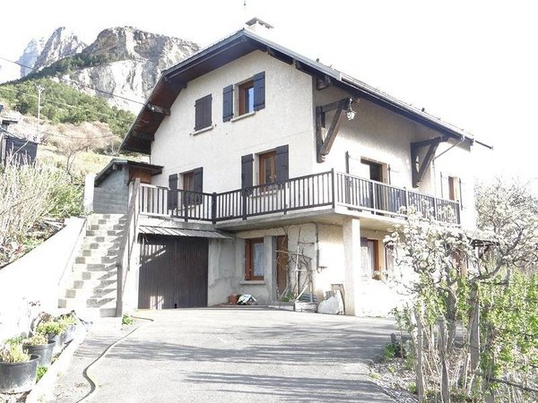 Holiday home in Gap region from £55 per night