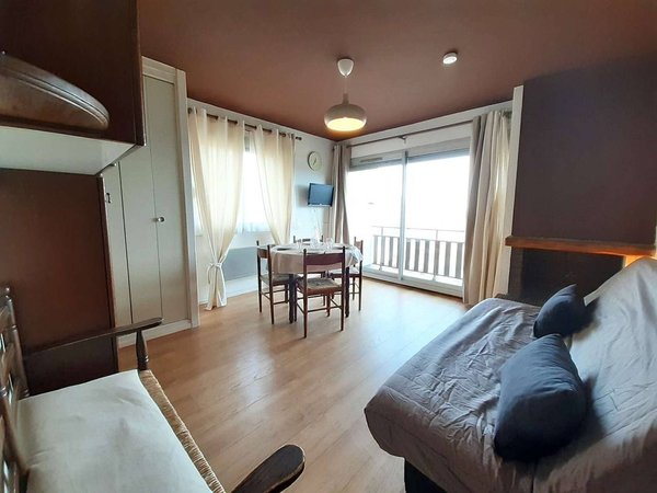 Holiday apartment in Pyrenees from £32 per night