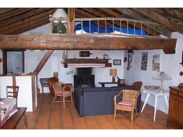 Holiday home in Macaye from £58 per night