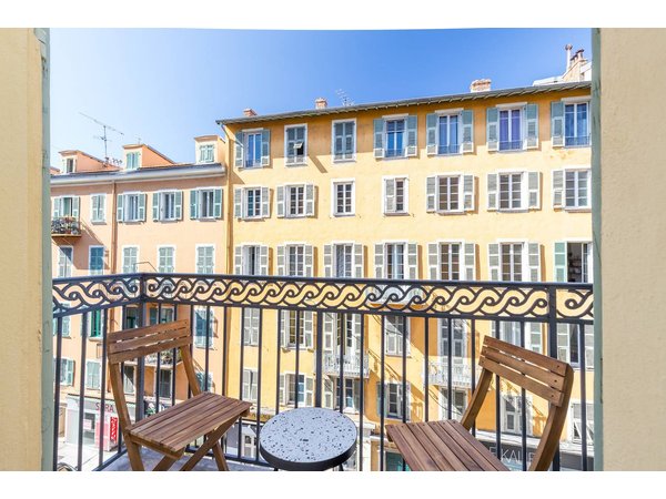 Holiday apartment in Côte d'Azur from £76 per night
