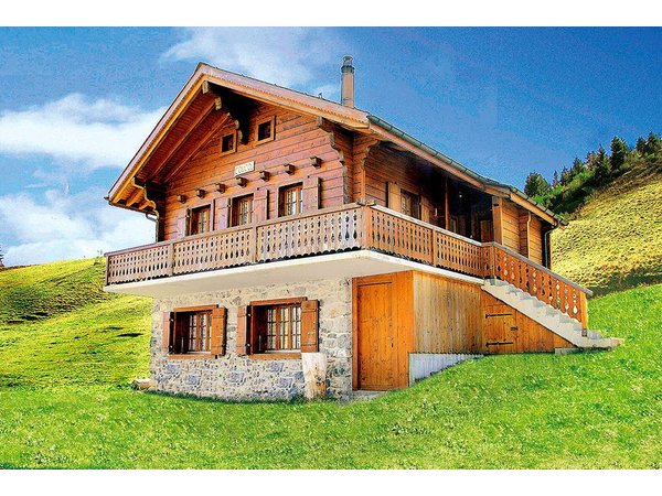 Holiday home in Val-d'Illiez from £56 per night