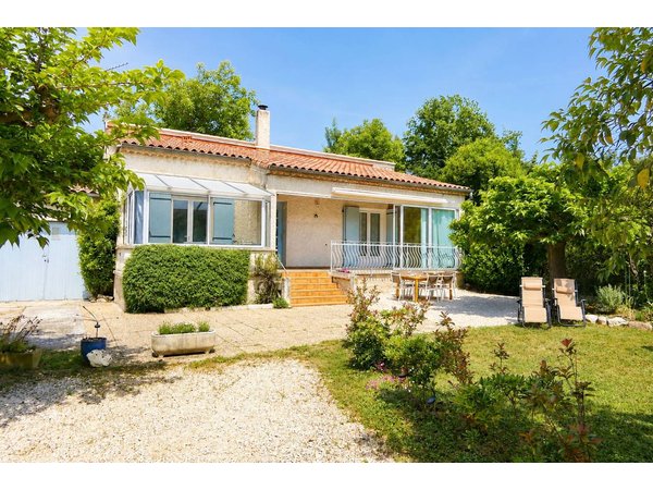 Holiday home in Sénas from £148 per night