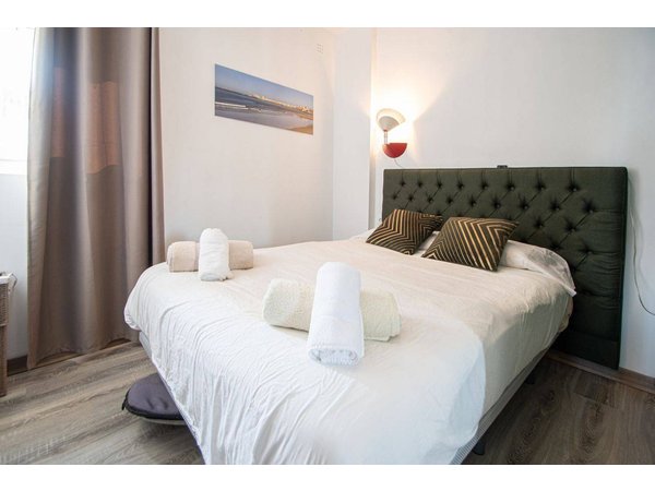 Holiday apartment in Cádiz from £47 per night
